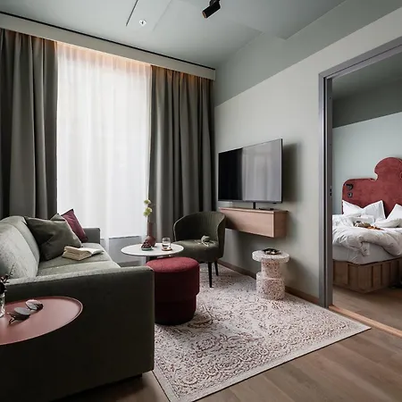 Vander Altona 4*