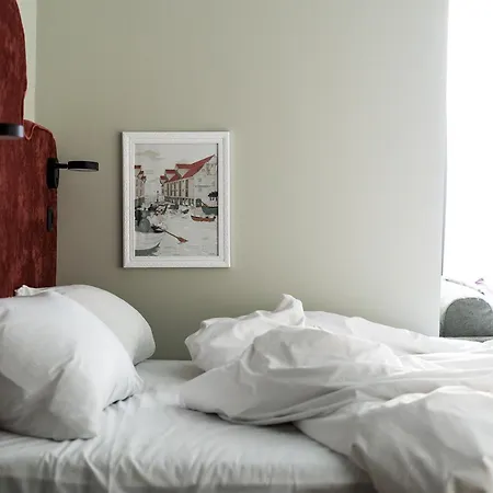 Aparthotel Vander Altona 4*