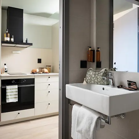 Aparthotel Vander Altona 3*