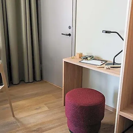 Апарт-готель Vander Altona 4*