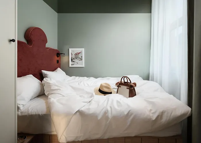 Vander Altona Apart Otel 4*